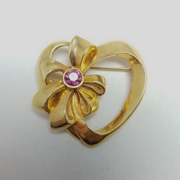 Vintage Avon Heart and Bow Shape Brooch, Gold Tone and Pink Rhinestone Pin - Picture 1 of 6